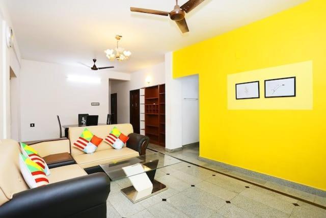 The Solo Apartments Kadavanthra Kochi Eksteriør billede