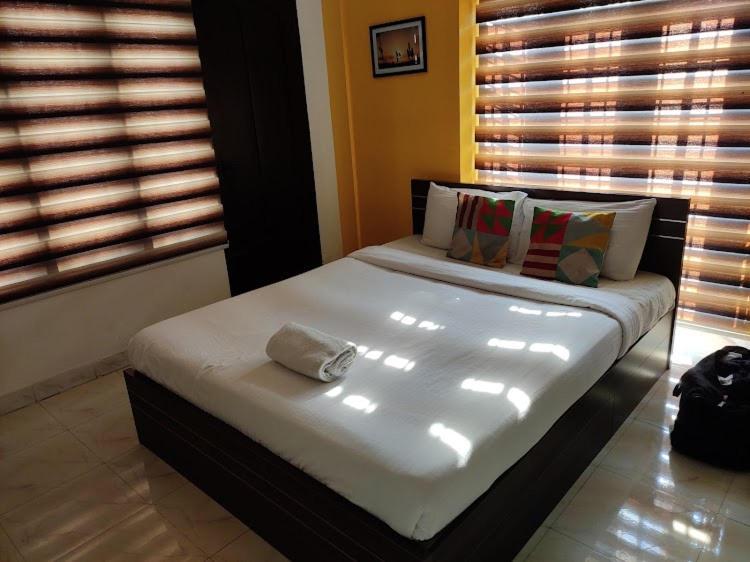 The Solo Apartments Kadavanthra Kochi Eksteriør billede